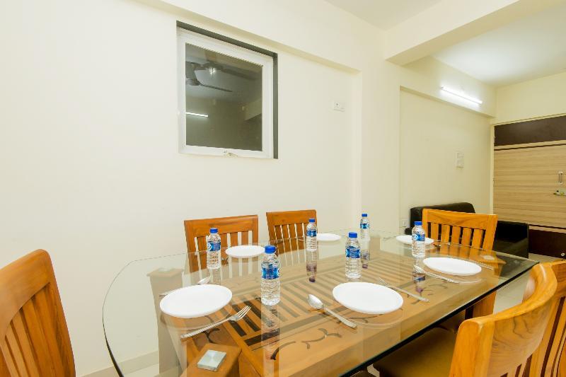 Levender Bough Hotell Mumbai Exteriör bild